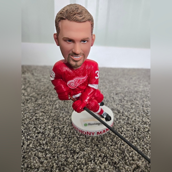 Detroit Red Wings Anthony Mantha Bobblehead - Picture 1 of 6